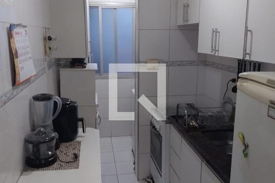 Cozinha de apartamento à venda com 2 quartos, 48m² em Vila Carrão, São Paulo