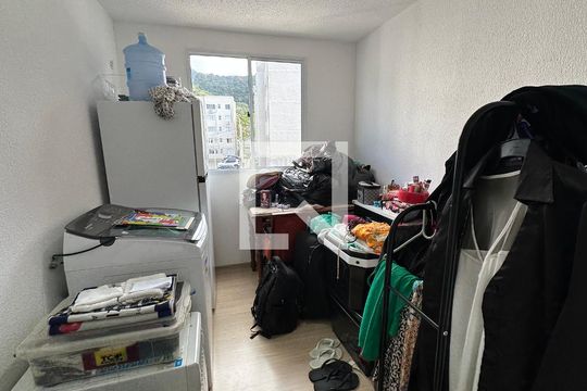 Quarto 1 de apartamento para alugar com 1 quarto, 46m² em Vargem Grande, Rio de Janeiro