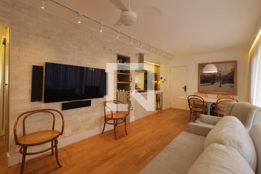 Sala de apartamento à venda com 3 quartos, 108m² em Vila Mariana, São Paulo