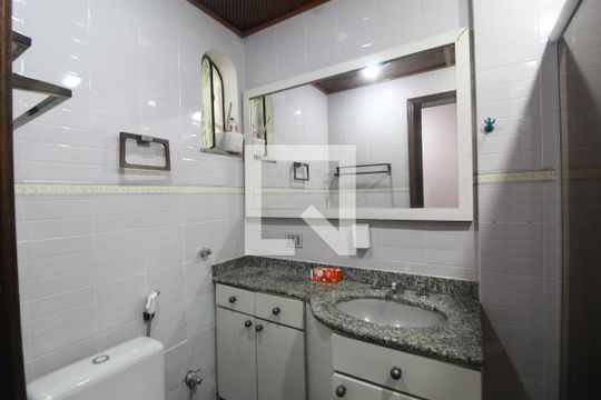 Banheiro Social de apartamento para alugar com 2 quartos, 62m² em Tanque, Rio de Janeiro