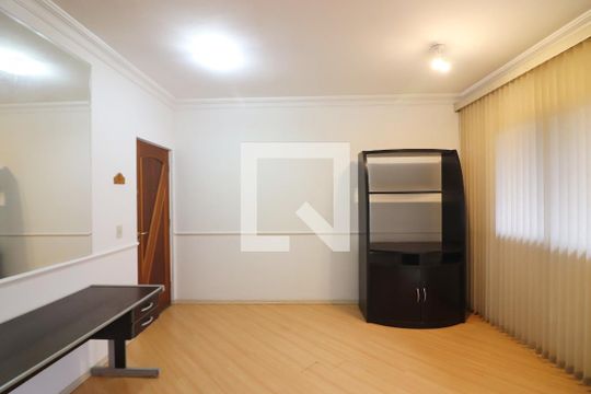 Sala  de apartamento para alugar com 3 quartos, 70m² em Planalto, São Bernardo do Campo