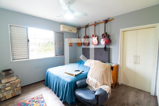 Suite de casa à venda com 3 quartos, 200m² em Jabaquara, São Paulo