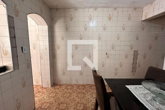 Casa à venda com 2 quartos, 120m² em Vila das Belezas, São Paulo