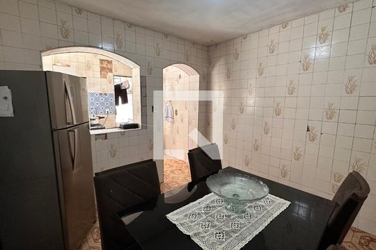 Casa à venda com 2 quartos, 120m² em Vila das Belezas, São Paulo