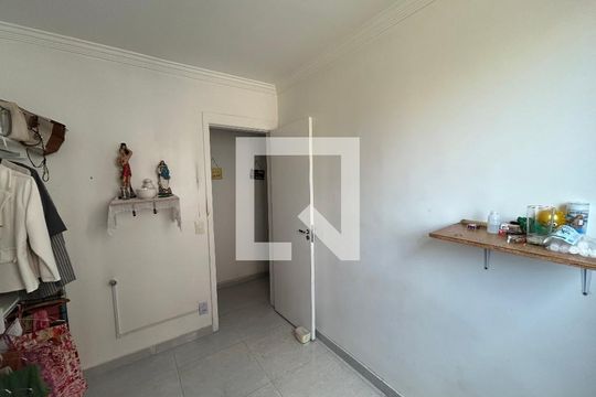 Quarto 1 de apartamento para alugar com 2 quartos, 43m² em Pavuna, Nilópolis
