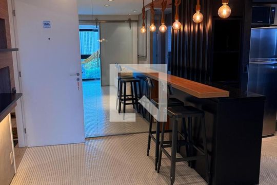 Sala de apartamento para alugar com 1 quarto, 55m² em Pinheiros, São Paulo