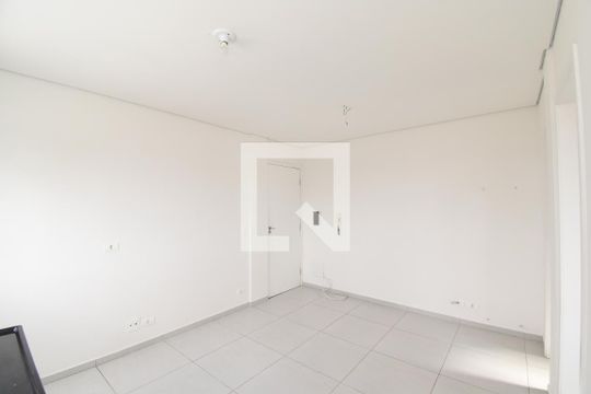 Sala/Cozinha de apartamento para alugar com 1 quarto, 38m² em Cajuru, Curitiba