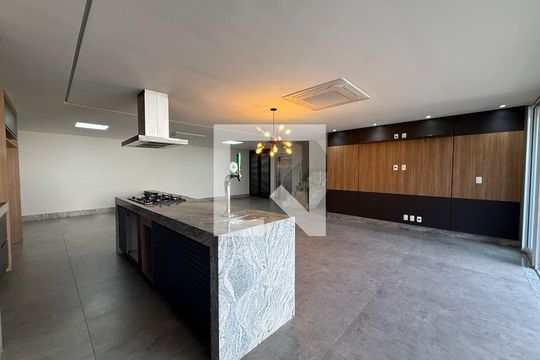 Casa à venda com 4 quartos, 410m² em Santa Ines, Belo Horizonte