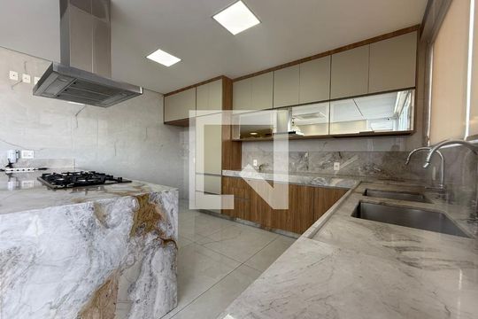 Casa à venda com 4 quartos, 410m² em Santa Ines, Belo Horizonte