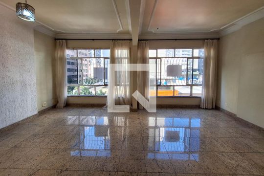 Sala de apartamento à venda com 3 quartos, 135m² em Icaraí, Niterói