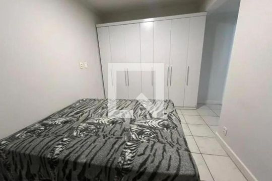 Suíte de apartamento para alugar com 2 quartos, 82m² em Pituba, Salvador