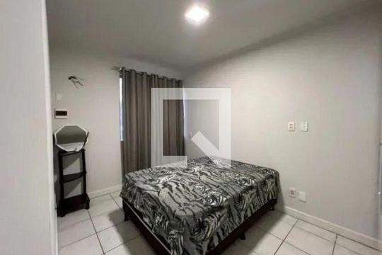 Quarto de apartamento para alugar com 2 quartos, 82m² em Pituba, Salvador