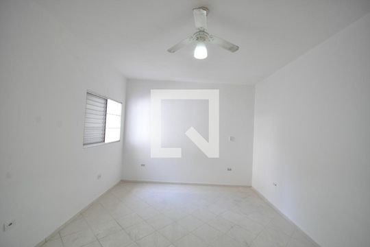 Suíte de casa à venda com 2 quartos, 352m² em Jardim Brasil (zona Norte), São Paulo