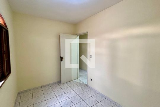 Quarto 1 de casa à venda com 3 quartos, 125m² em Jardim Santa Barbara, Guarulhos