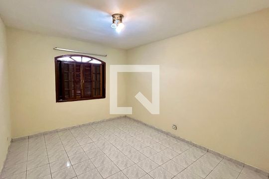 Quarto Suíte de casa à venda com 3 quartos, 125m² em Jardim Santa Barbara, Guarulhos