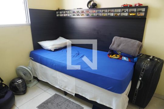 Apartamento à venda com 2 quartos, 49m² em Vila Carmosina, São Paulo