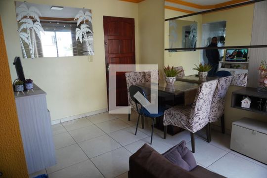 Apartamento à venda com 2 quartos, 49m² em Vila Carmosina, São Paulo