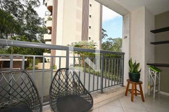 Varanda de kitnet/studio para alugar com 1 quarto, 38m² em Vila Andrade, São Paulo