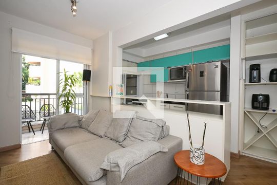Sala de kitnet/studio para alugar com 1 quarto, 38m² em Vila Andrade, São Paulo