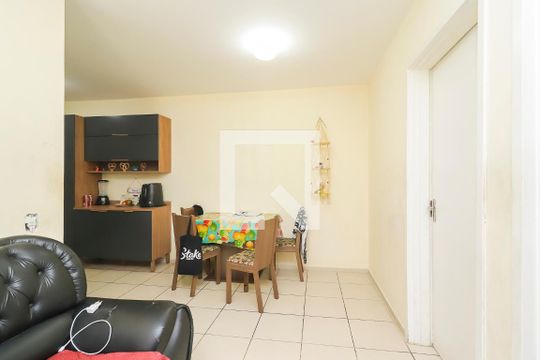 Sala de apartamento à venda com 2 quartos, 50m² em Jardim Guaianazes, São Paulo