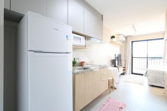 Cozinha  de apartamento à venda com 1 quarto, 24m² em Vila Leopoldina, São Paulo