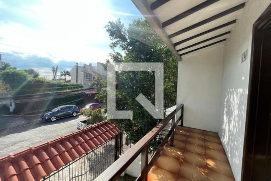 Casa à venda com 3 quartos, 180m² em Fião, São Leopoldo