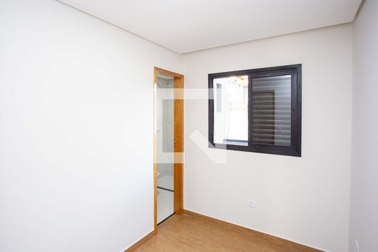 Quarto Suite 1 de casa de condomínio à venda com 2 quartos, 60m² em Parque Sete de Setembro, Diadema
