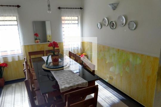 Casa à venda com 4 quartos, 293m² em Jardim Quarto Centenário, Campinas