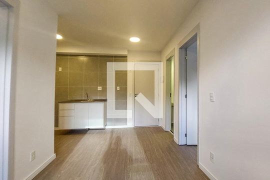 Sala/Cozinha de apartamento para alugar com 2 quartos, 38m² em Jardim São Luís, São Paulo