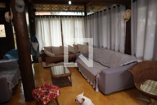 Sala de casa à venda com 3 quartos, 500m² em Recreio dos Bandeirantes, Rio de Janeiro
