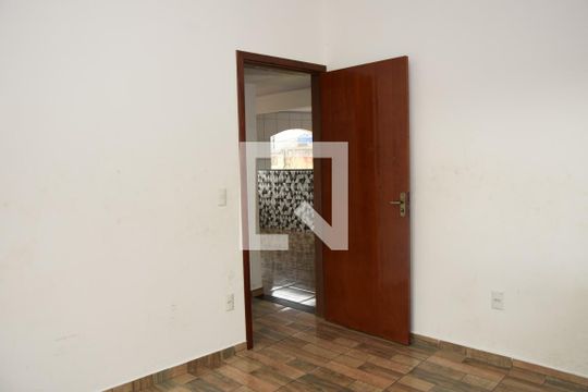 Quarto 1 de casa para alugar com 2 quartos, 120m² em Parque Industrial, Embu das Artes