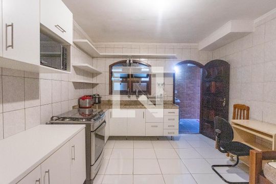 Quarto / cozinha  de kitnet/studio para alugar com 1 quarto, 24m² em Campanário, Diadema