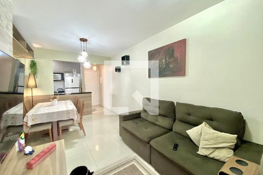 Sala de apartamento para alugar com 2 quartos, 58m² em Vila Renata, Guarulhos