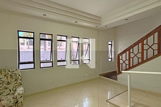 Sala de casa para alugar com 5 quartos, 270m² em Ponta da Praia, Santos