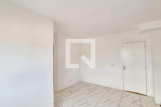Sala de apartamento para alugar com 2 quartos, 40m² em Vaz Lobo, Rio de Janeiro
