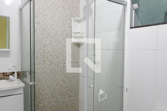 Banheiro social  de casa para alugar com 1 quarto, 60m² em Jardim Caiçara, Cabo Frio