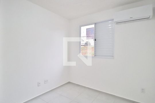 Quarto 2 de apartamento para alugar com 2 quartos, 55m² em Chácaras Tubalina E Quartel, Uberlândia
