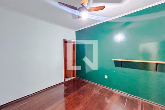 Quarto 1 - Suíte de casa à venda com 4 quartos, 300m² em Chácara Santo Antônio (zona Leste), São Paulo