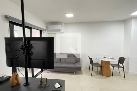 Apartamento para alugar com 1 quarto, 46m² em Centro, Campinas