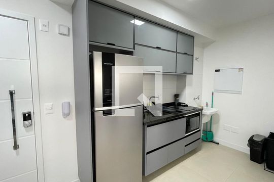 Apartamento para alugar com 1 quarto, 46m² em Centro, Campinas