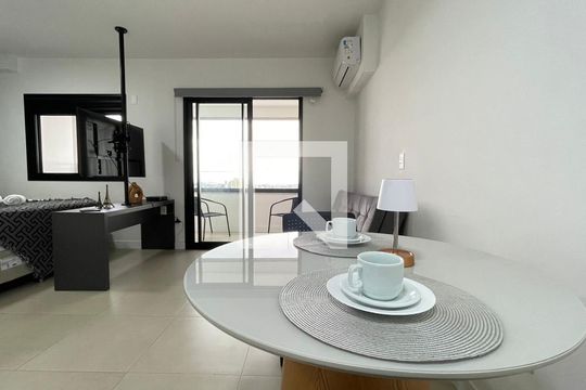 Apartamento para alugar com 1 quarto, 46m² em Centro, Campinas