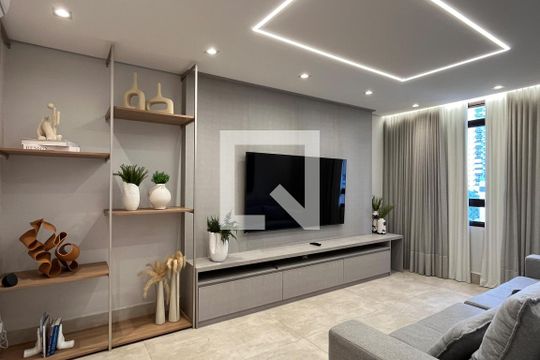 Sala de cinema de apartamento para alugar com 4 quartos, 208m² em Embaré, Santos