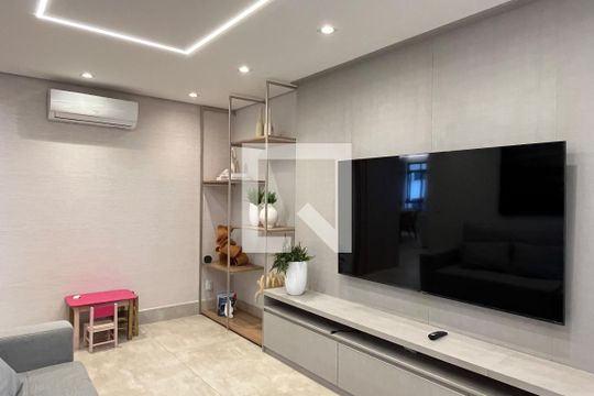 Sala de cinema de apartamento para alugar com 4 quartos, 208m² em Embaré, Santos