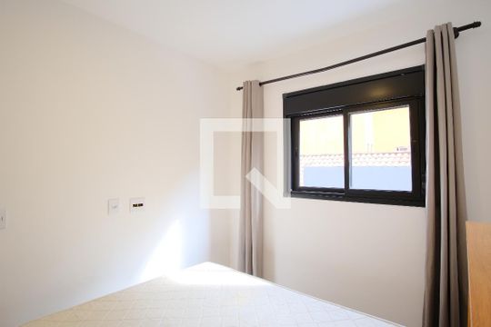 Quarto 1 de apartamento para alugar com 2 quartos, 37m² em Parque São Jorge, São Paulo