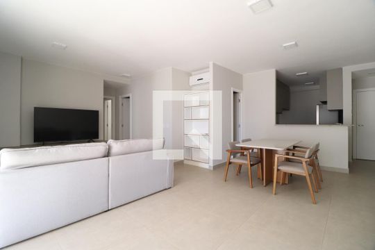 Sala de apartamento para alugar com 3 quartos, 108m² em Jardim Karaíba, Uberlândia
