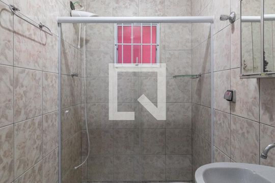 Banheiro de casa à venda com 1 quarto, 20m² em Parque Savoi City, São Paulo