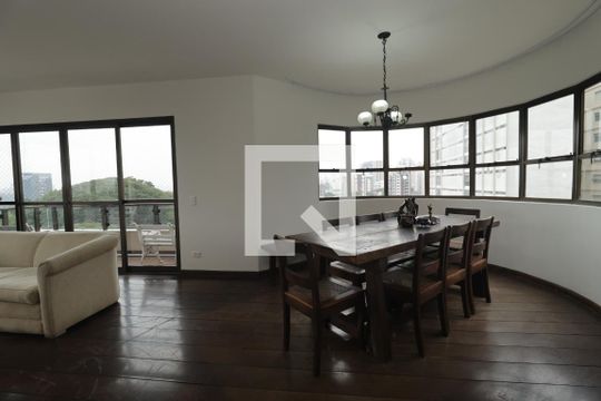 Apartamento à venda com 3 quartos, 178m² em Vila Mariana, São Paulo