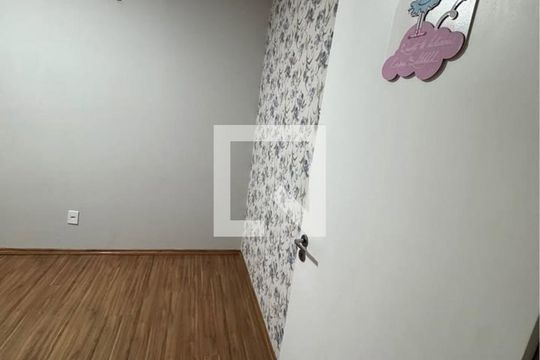 Quarto 1 de apartamento para alugar com 2 quartos, 55m² em Floresta, Porto Alegre