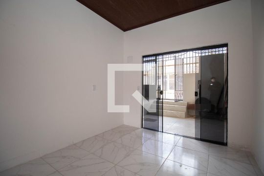 Sala de casa para alugar com 2 quartos, 89m² em Conjunto C, Brasília