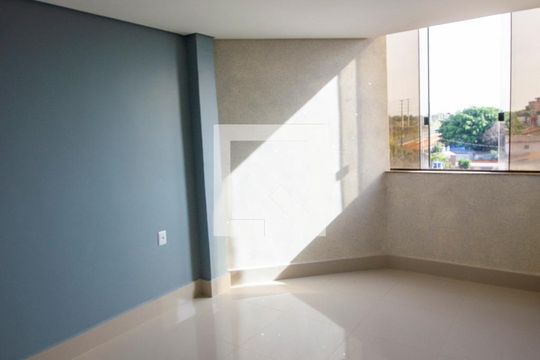 Apartamento à venda com 2 quartos, 65m² em Setor Habitacional Vicente Pires, Brasília